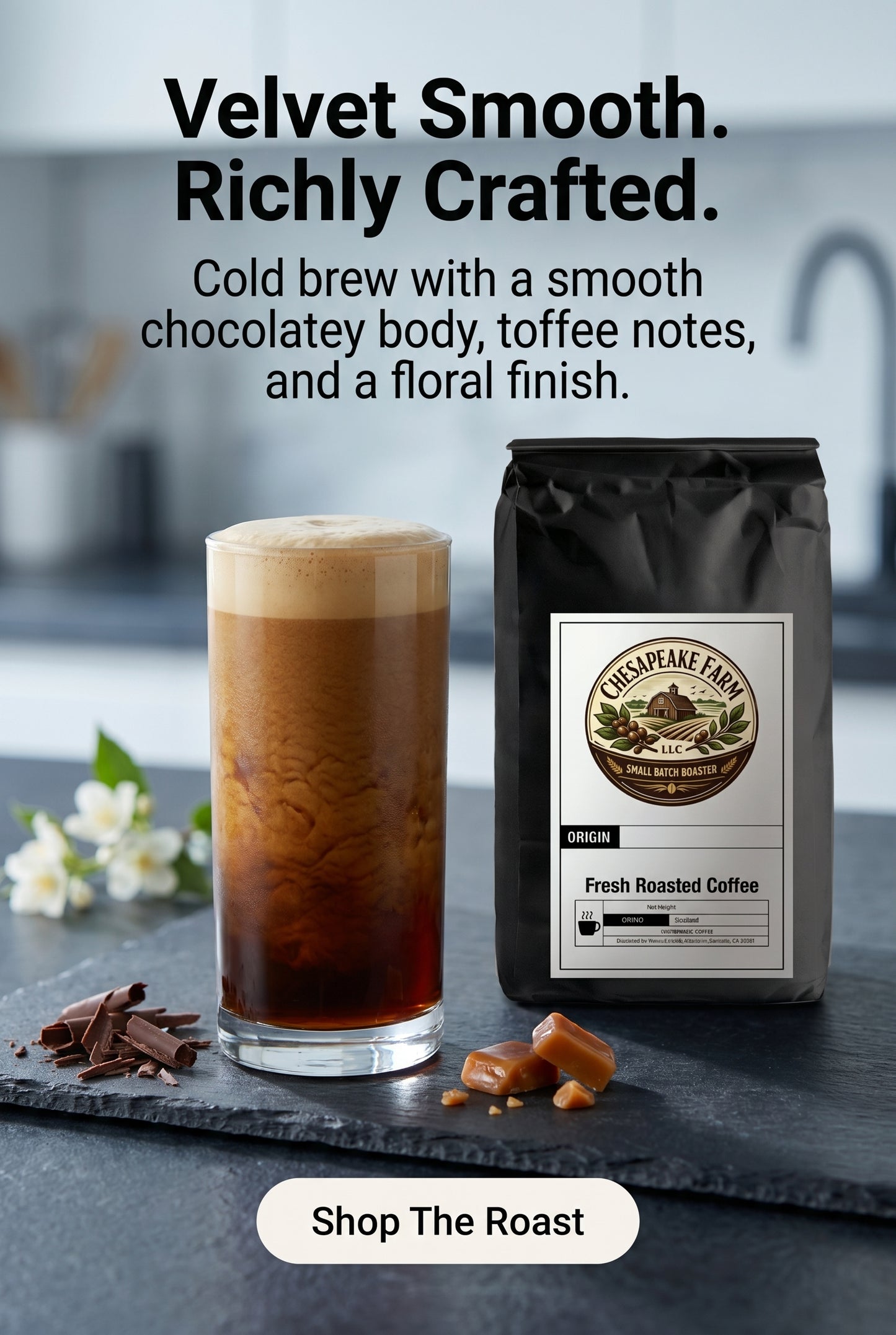 Café infusé à froid torréfaction moyenne avec un corps chocolaté doux, des notes de caramel, des nuances florales et versé à la nitro